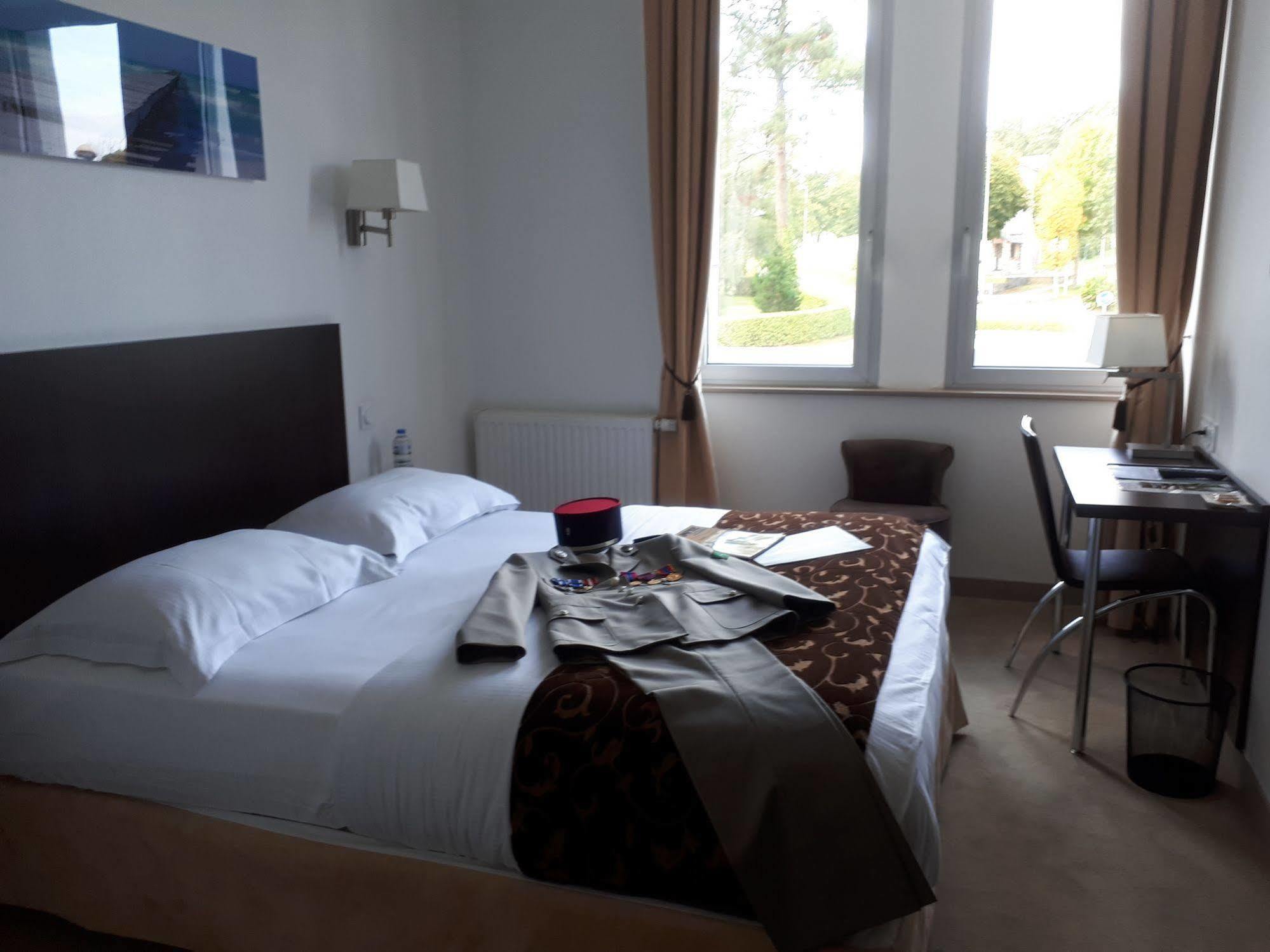 Hotel Le Bellevue Guer Zewnętrze zdjęcie