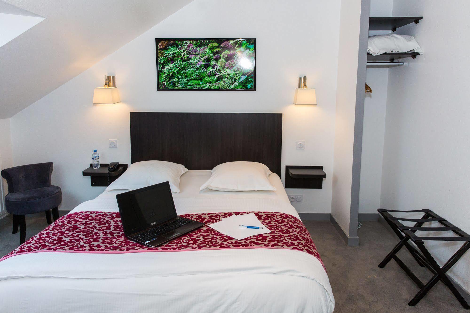 Hotel Le Bellevue Guer Zewnętrze zdjęcie